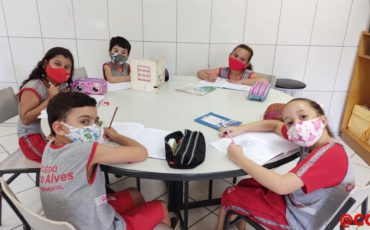Conhecendo diferentes autores – 2º Ano