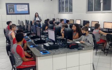 Positivo On no Laboratório de Informática – 6º Ano