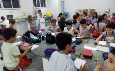 Confecção de Cartão para o Dia das Mães – 3º Ano B