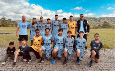 Handebol do Colégio Castro Alves fica em 2º lugar