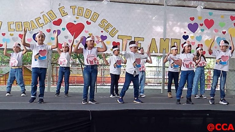 1º Ano B – Apresentação Dia das Mães