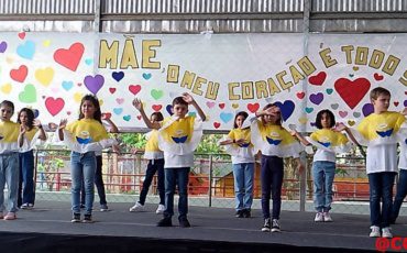 2º Ano A – Apresentação Dia das Mães