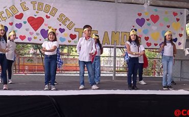 2º Ano B – Apresentação Dia das Mães
