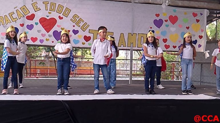 2º Ano B – Apresentação Dia das Mães