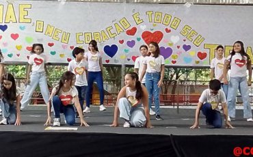 5º Ano B – Apresentação Dia das Mães