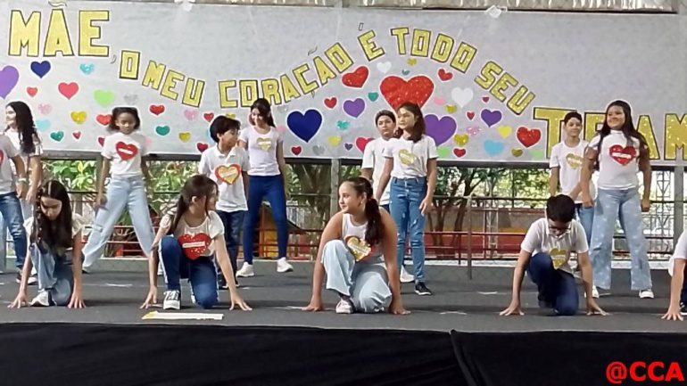 5º Ano B – Apresentação Dia das Mães