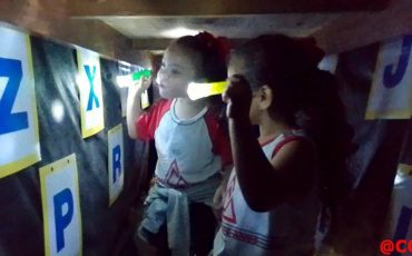 G4 – Letras no escuro
