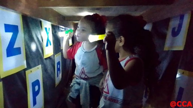 G4 – Letras no escuro