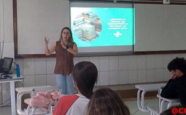 Palestra com Karla Venâncio – 3ª Série