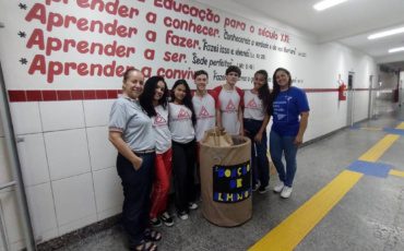 Entrega de donativos do Sarau 2025