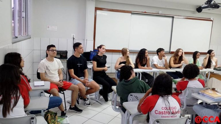 Roda de Conversa – Ex-Alunos notas 800+ na Redação