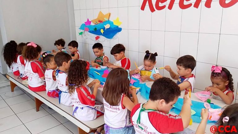 G4 – Barquinhos pintados